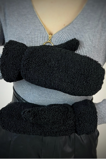 Варежки женские