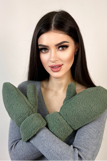Варежки женские